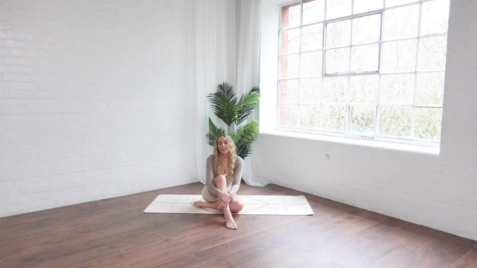 Pilates for PMS 10 mins